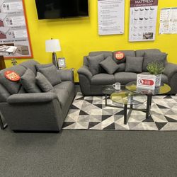 Full Set Couch Come With Top Pillows  🛋 