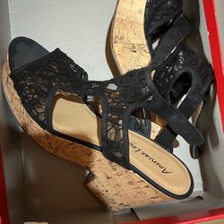 Women Lacey Black Wedge Sandals 