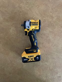 Dewalt 20v 1/2” impact wrench with 4ah battery