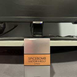 Viktor & Rolf Spicebomb Extreme EDP Spray Men 3.04 oz