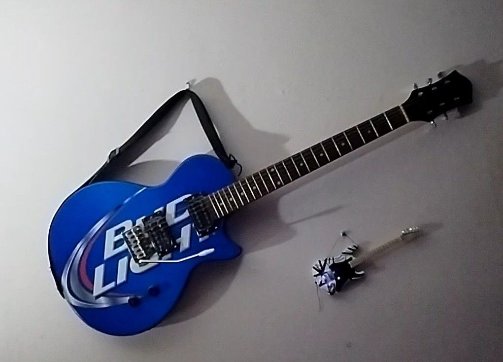 Bud Light Guitar(Plug&Play.Bud Light Neon.. Corona Umbrella