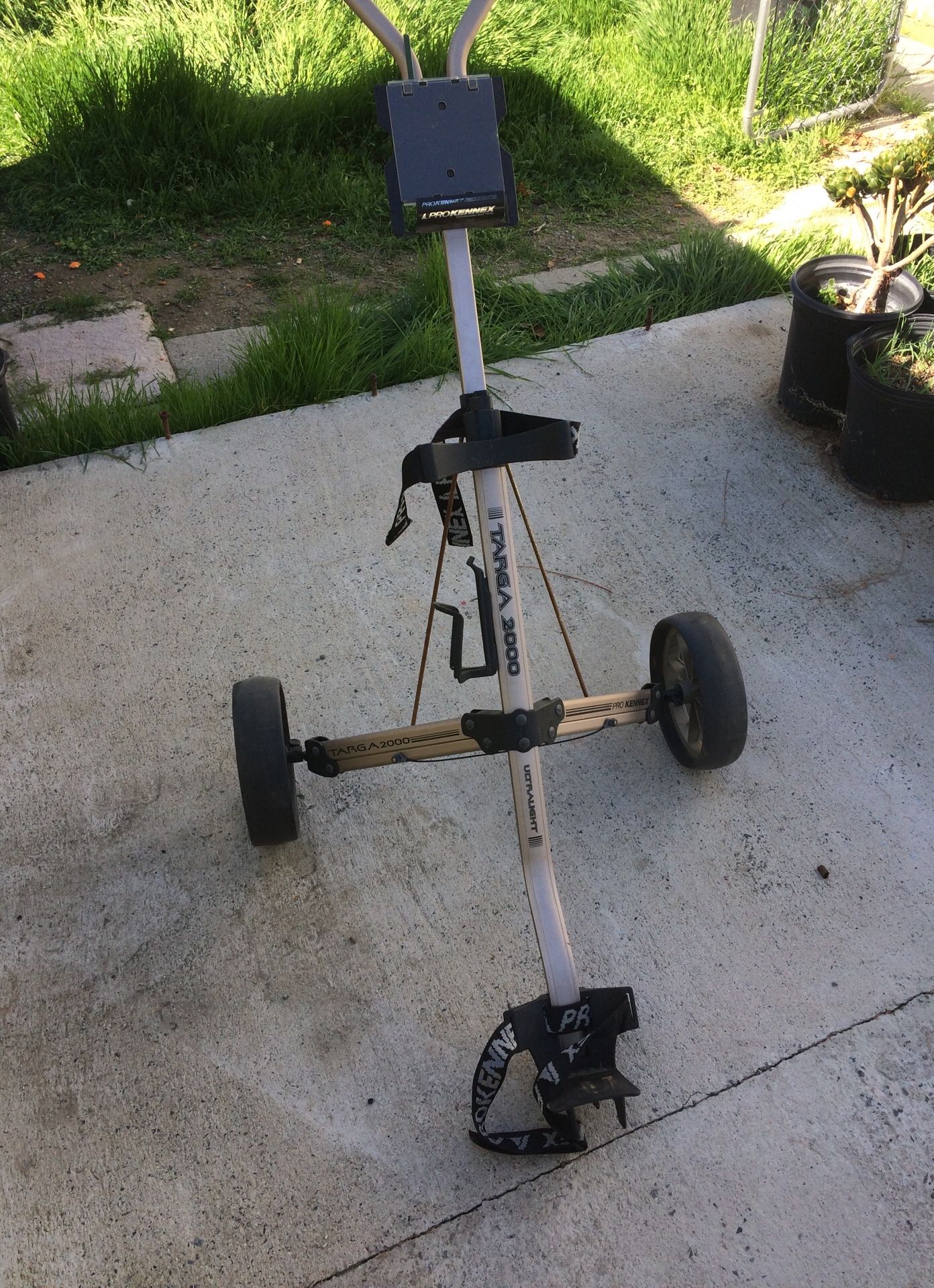 Pro kennex targa 2000 golf cart for Sale in Hemet, CA OfferUp