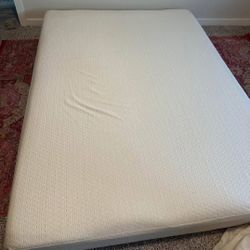 Queen Mattress And Box Spring 
