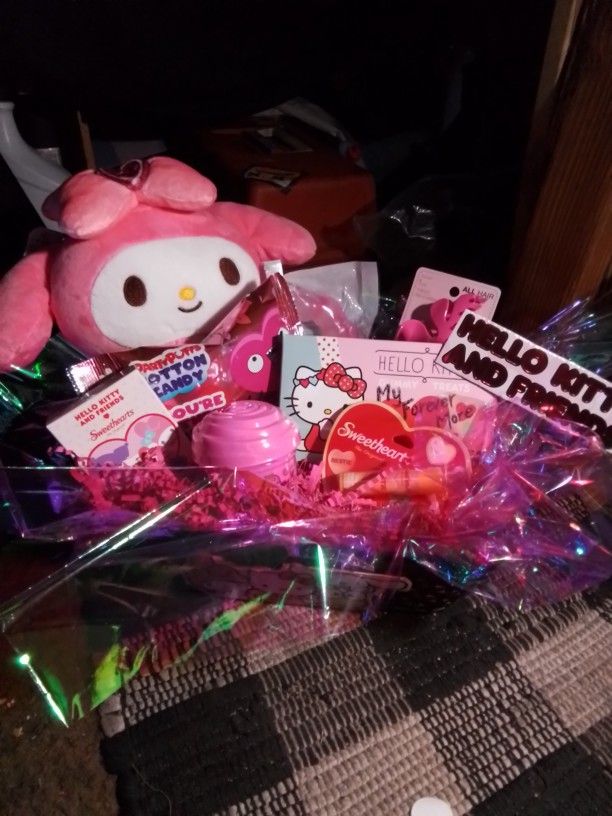 My Melody Valentines Day Basket