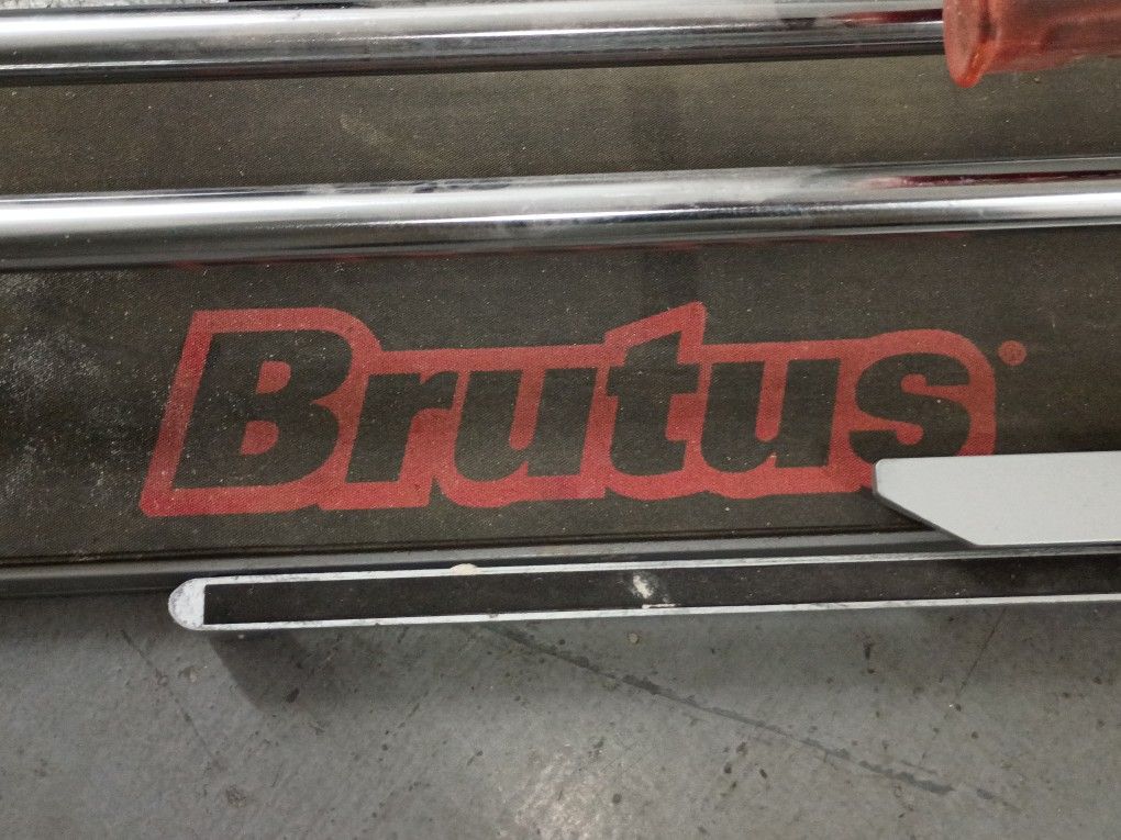 Brutus Tile Snapper Board