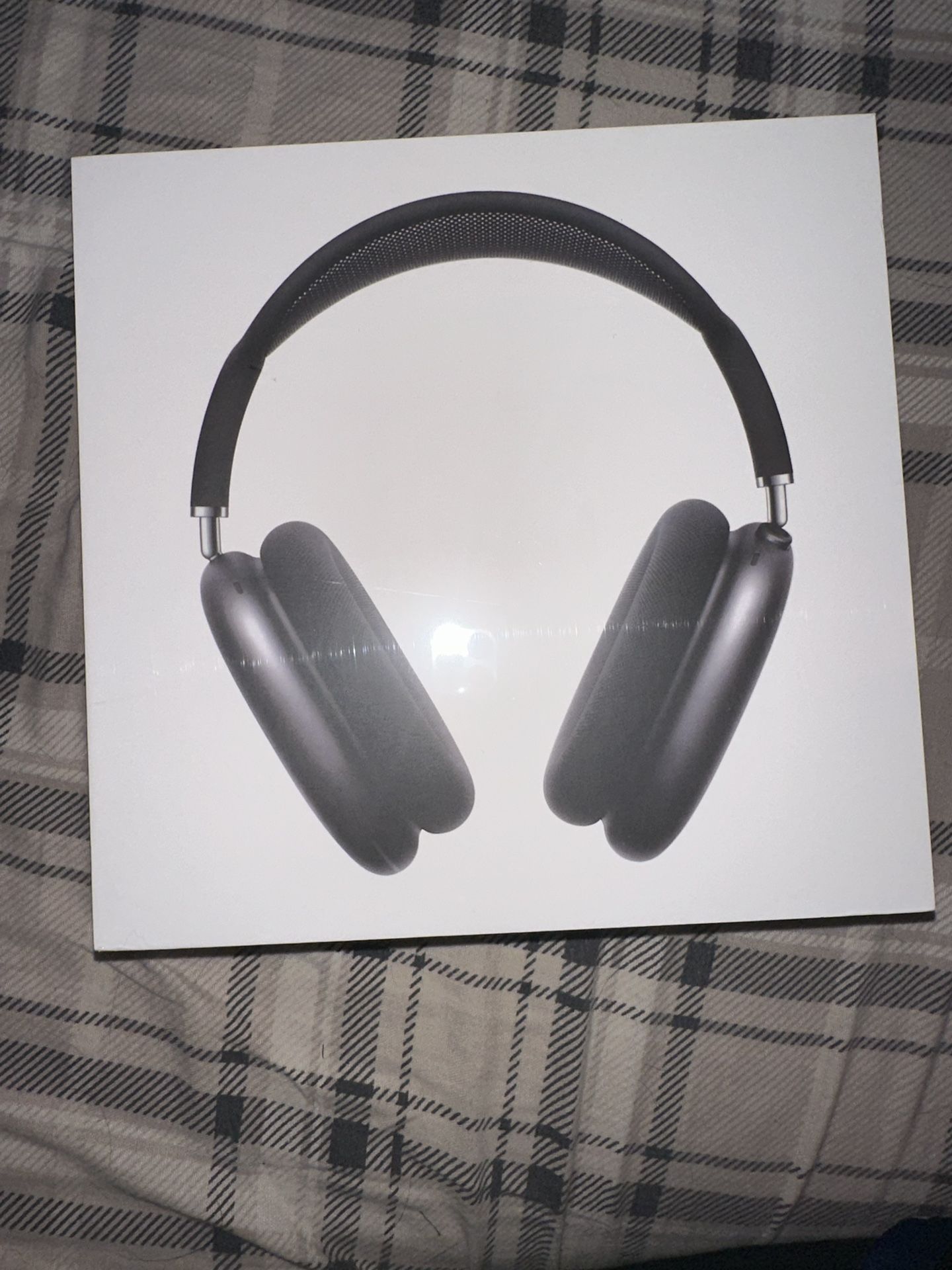 Apple Airpods Max in Space Gray With Smart Case
