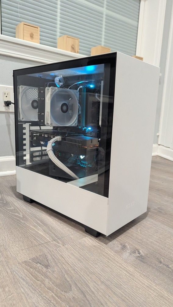 RGB Gaming PC | I5 9600k | rx 5600xt | 1tb SSD | 16GB Ram