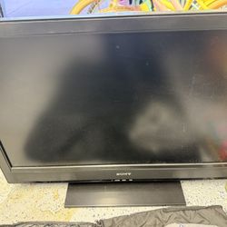 40” Sony TV