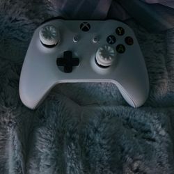 XBOX ONE CONTROLLER 