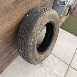 205/75/15 Trailer Tire Great Condition 