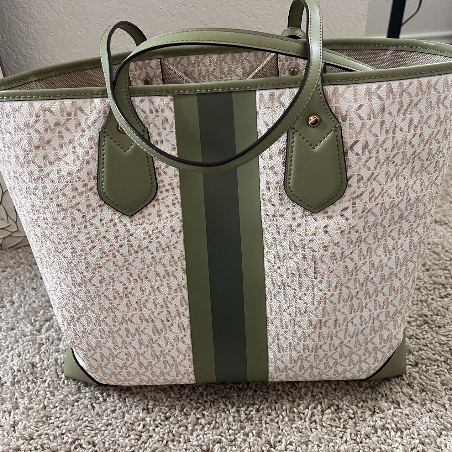LV BAGS for Sale in Manor, TX - OfferUp