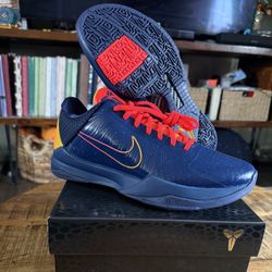 Kobe 5 Caitlin Clark Size 8 