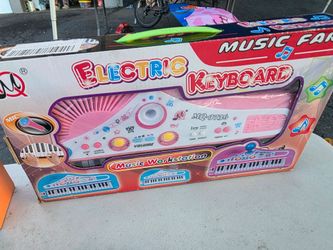 Toy piano
