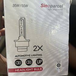  Headlight Brand new 