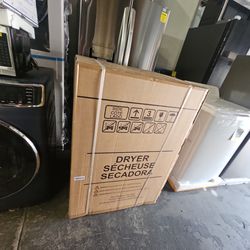 Frigidaire washer and dryer set