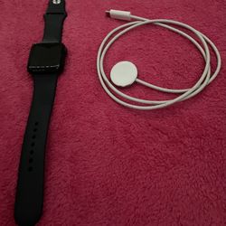 Apple Watch Series 6 With Charger 