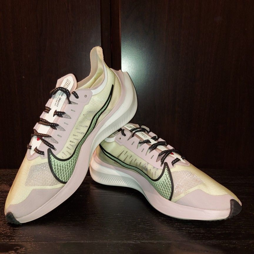 Nike Women’s Zoom Gravity US 10.5
