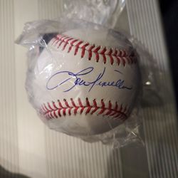 Lou Pinellas Signed Baseball