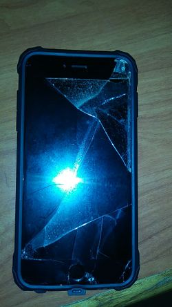 Looking for someone that can fix my screen