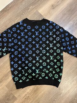 LV sweater