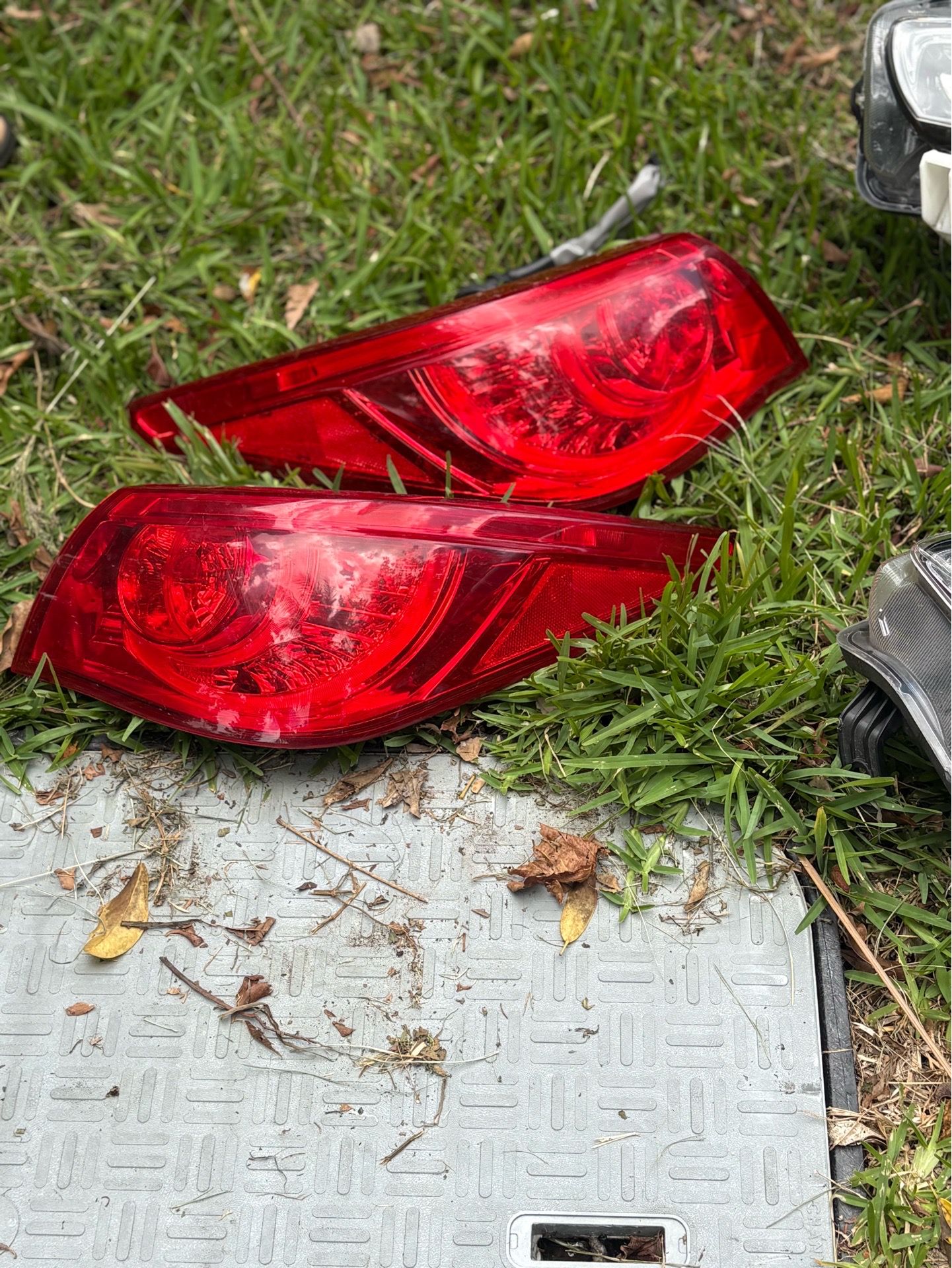 2016 infinity Tail Lights