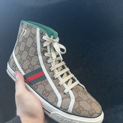 Gucci Shoes 
