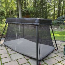 Baby Bjorn Travel Crib