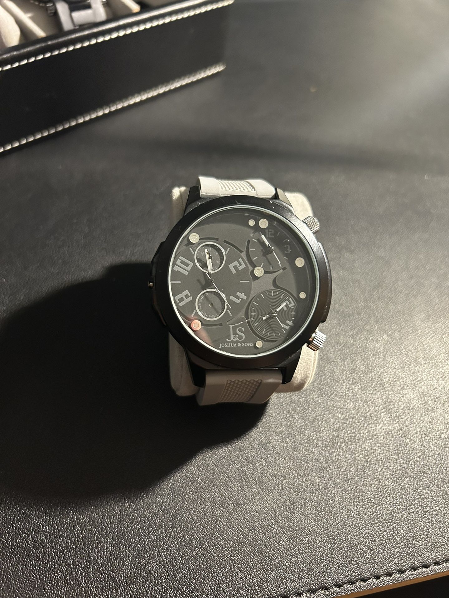 J&P Watch