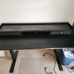 Adjustable Standing Desk