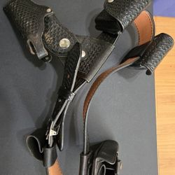 Vintage Dutyman Leather policeman/ security Belt size 38 w/5 attachments basket weave Black