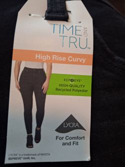 Time  &Tru High Rise Curvy Jeans