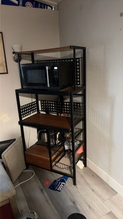 Kitchen shelf