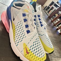 Nike Air 270 Boys Size 4Y / Women’s 5.5