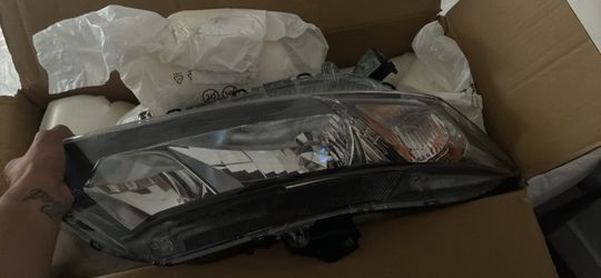 Full set! Eagle eyed headlight assembly