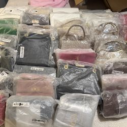 Wholesale New Handbags - Lots of Styles & Colors