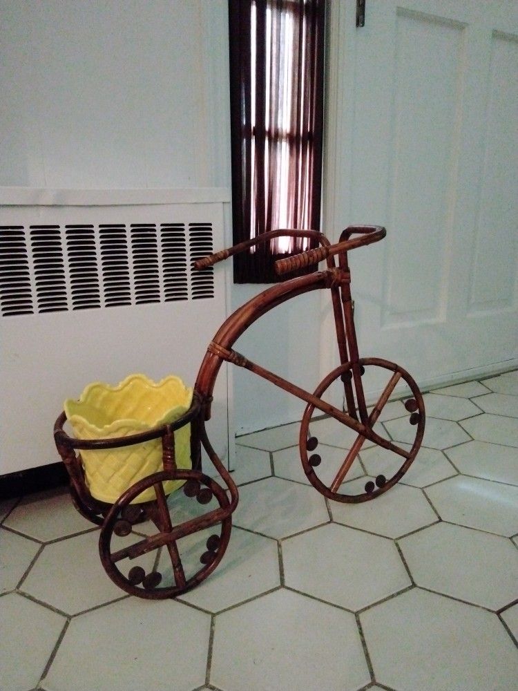 Bamboo Planter Vintage