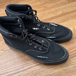Men’s Converse Size 11