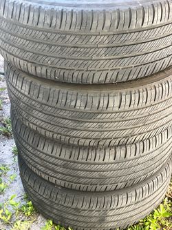 4 tires  michelin  235/50/R19  they are in very good condition