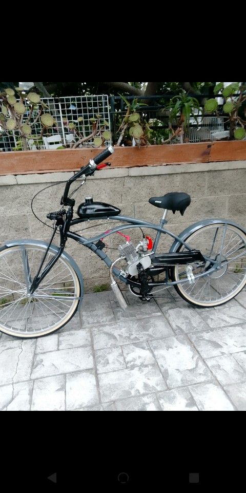 New Lowrider Chopper Motorized Bike 100cc.