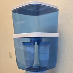 Water Filter System, 3 Gallons, Includes filters 