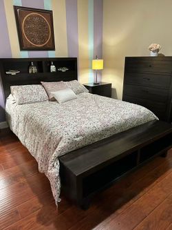 Furniture set