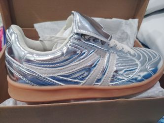 Steve Madden Sneakers