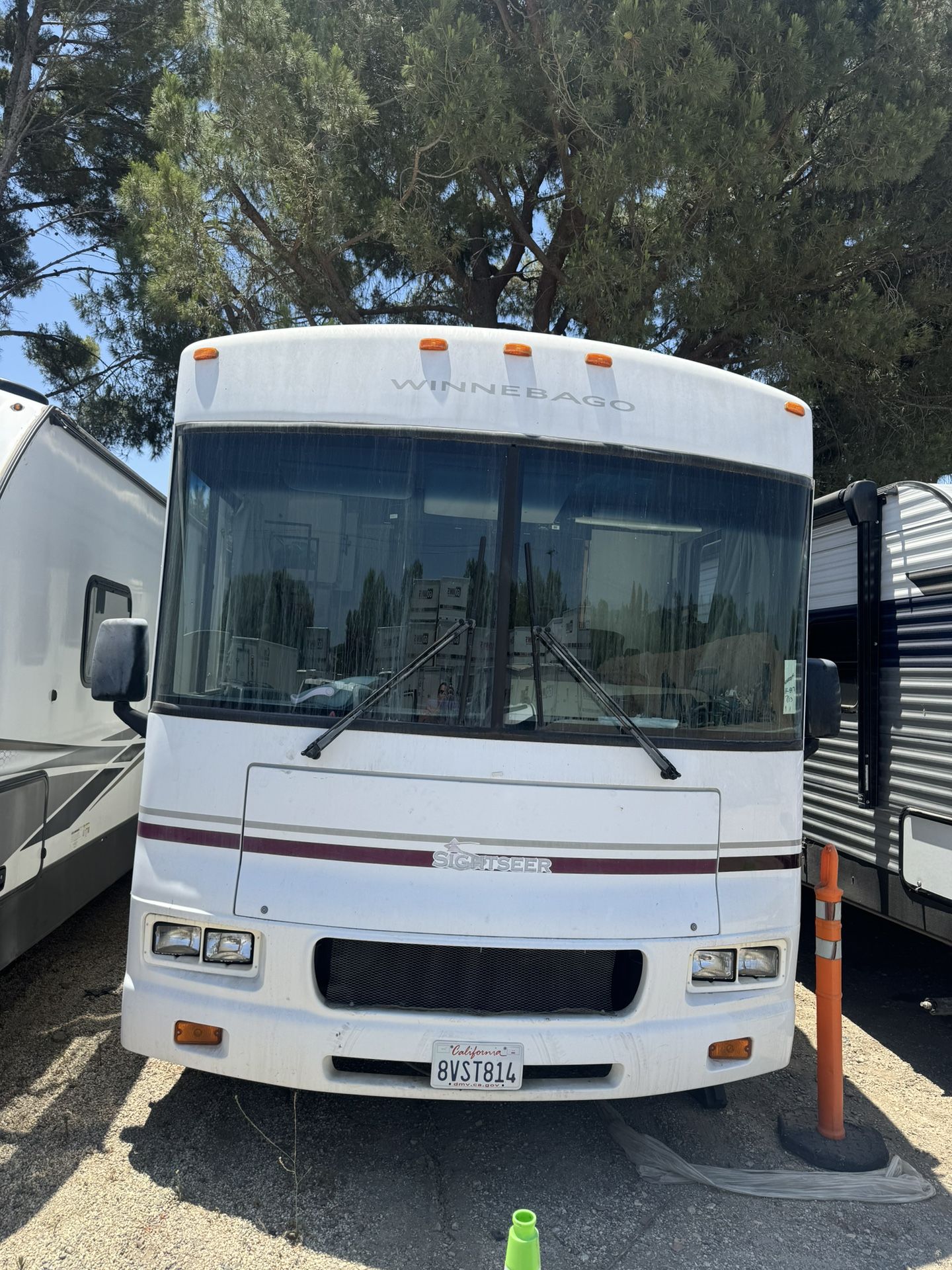 2002 Winnebago Sightseer