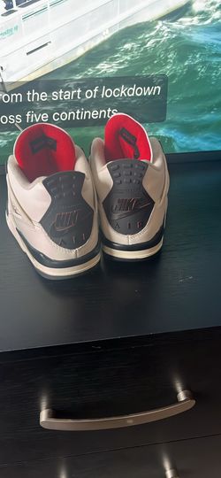 Jordan 4s