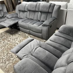  Sofa and Loveseat🔥🔥🔥 4 Recliners 