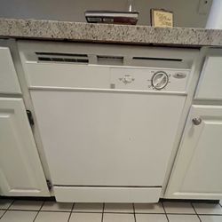 Whirlpool Dishwasher 