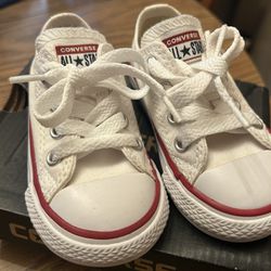 Converse Chuck Taylor All Star sneakers infant size 5