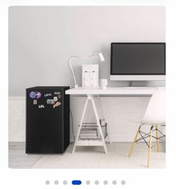 Dorm/ Mini Fridge