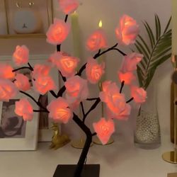 1pcs, LED Simulation Kinds Of Roses Tree Lamp Removable Plastic Base USB Switch, Suitable For Valentine's Day Gift, Bedroom Ornaments Table Lamps