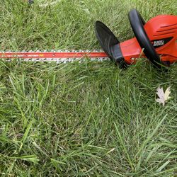 Black Decker Trim Hedger